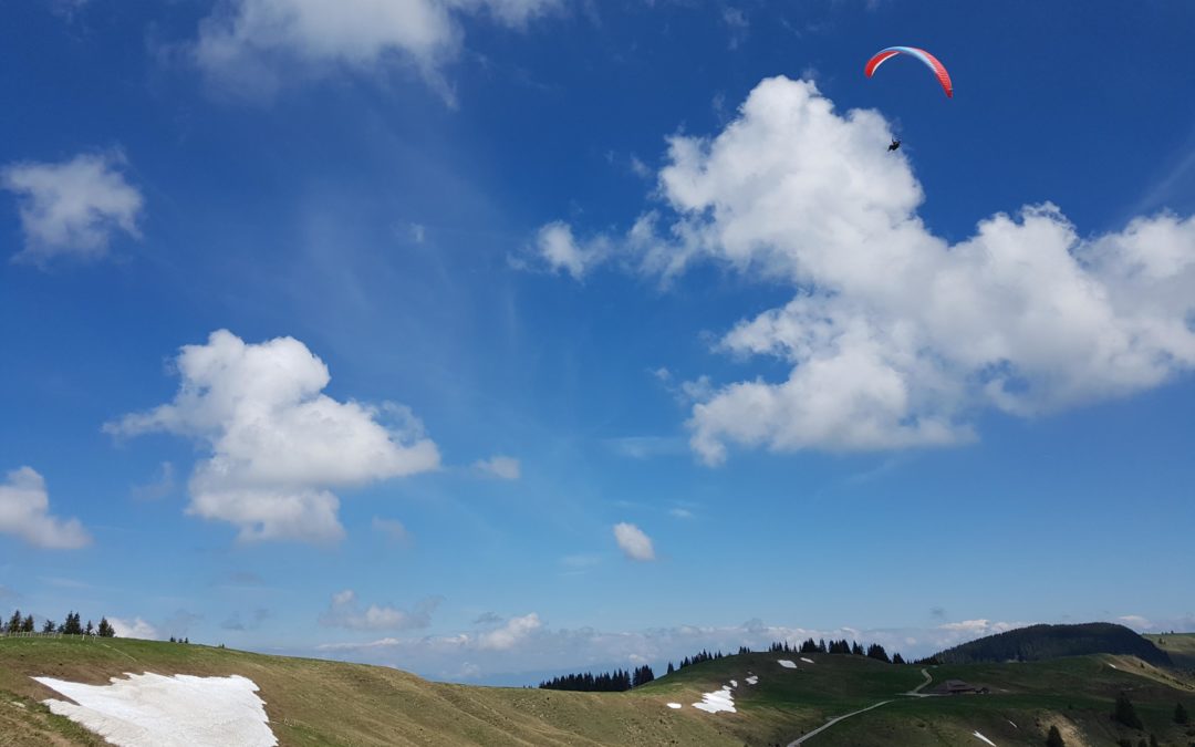 La bise était plus forte qu’attendu au Schwyberg ce jeudi, mais ça volait !